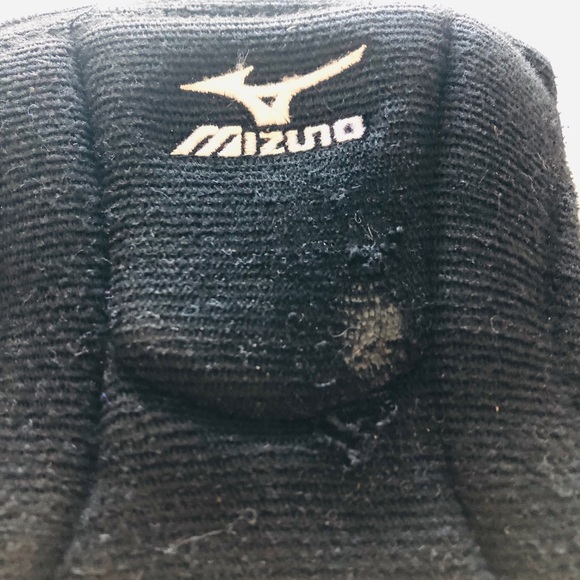 Mizuno Volleyball Kneepads - Picture 4 of 4
